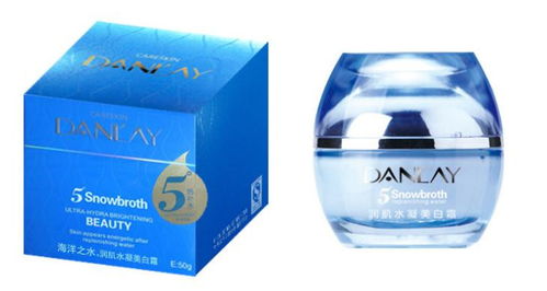 丹萊化妝品 產品展示與店鋪裝修美學